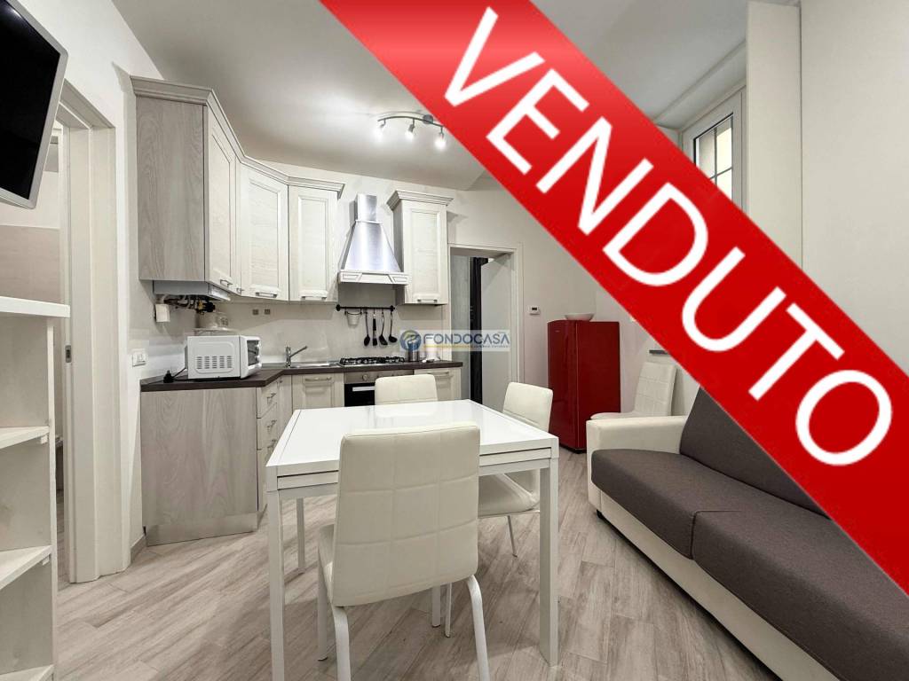 appartamento in vendita a Pavia in zona Centro Città