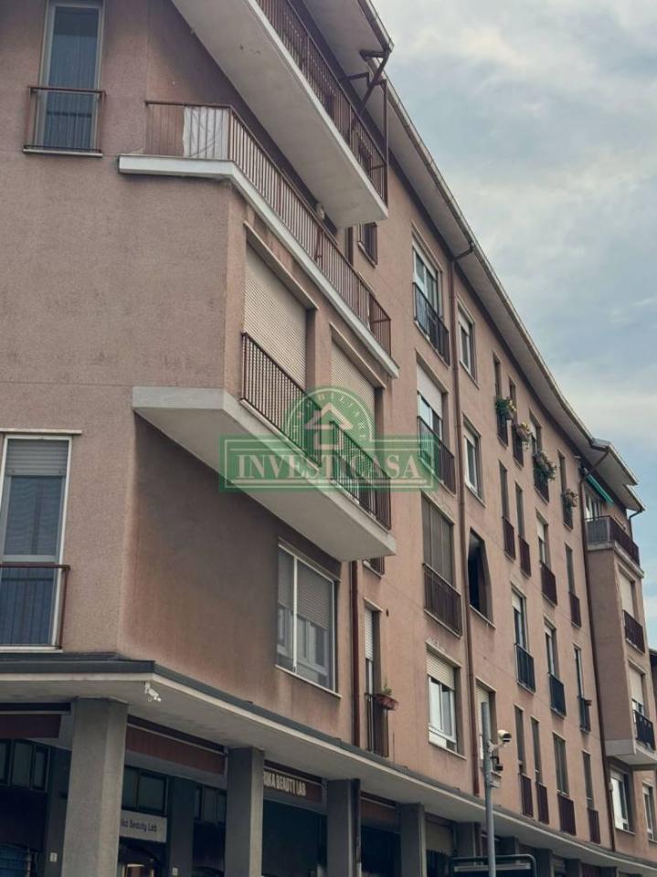 appartamento in vendita a Pavia in zona Centro Città