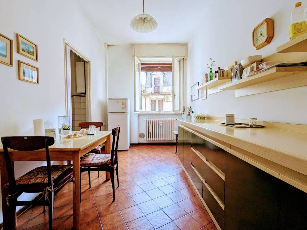 appartamento in vendita a Pavia in zona Centro Città