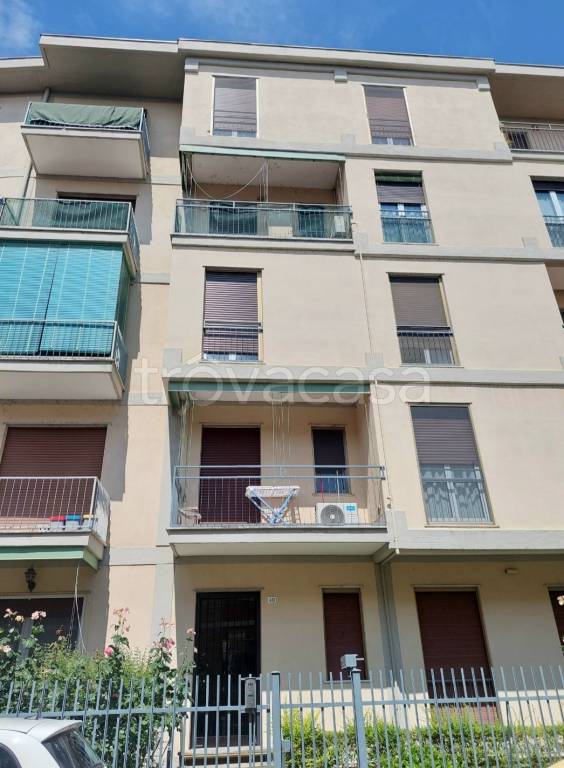 appartamento in vendita a Pavia in zona Città Giardino