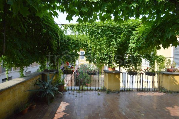 appartamento in vendita a Pavia in zona Centro Città