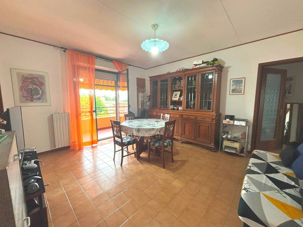 appartamento in vendita a Pavia in zona Policlinico