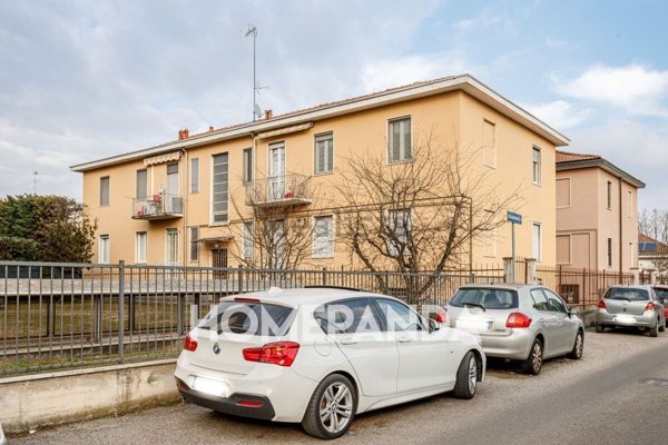 appartamento in vendita a Pavia in zona Chiozzo