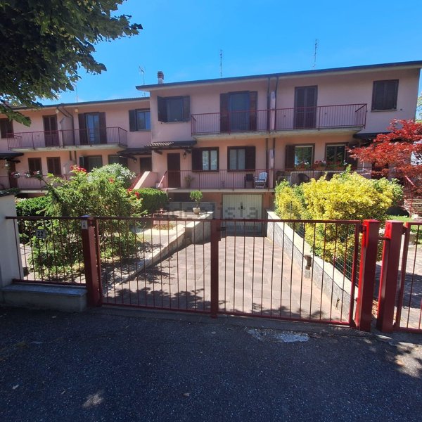 casa indipendente in vendita a Pavia