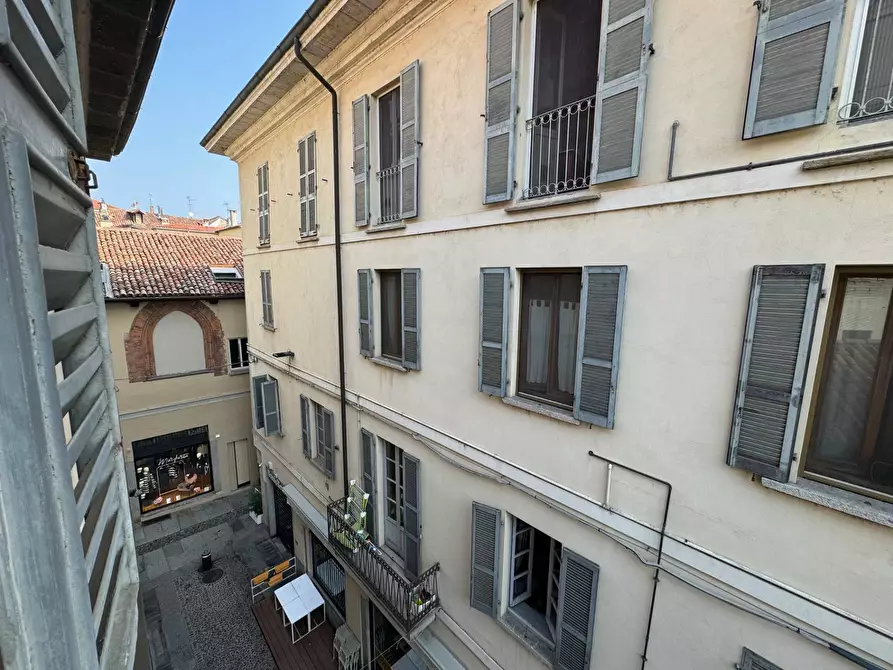 appartamento in vendita a Pavia in zona Centro Città