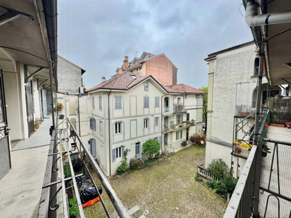 appartamento in vendita a Pavia in zona Stazione