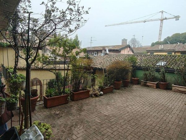 appartamento in vendita a Pavia in zona Centro Città