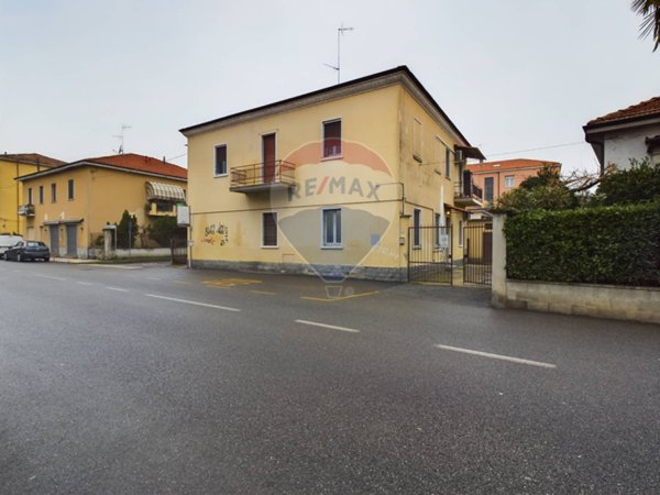 appartamento in vendita a Pavia in zona Centro Città