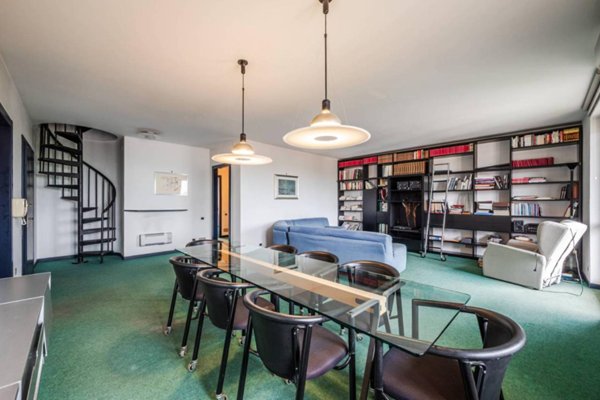 appartamento in vendita a Pavia in zona Centro Città