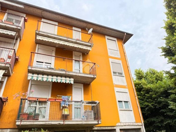 appartamento in vendita a Pavia in zona Policlinico