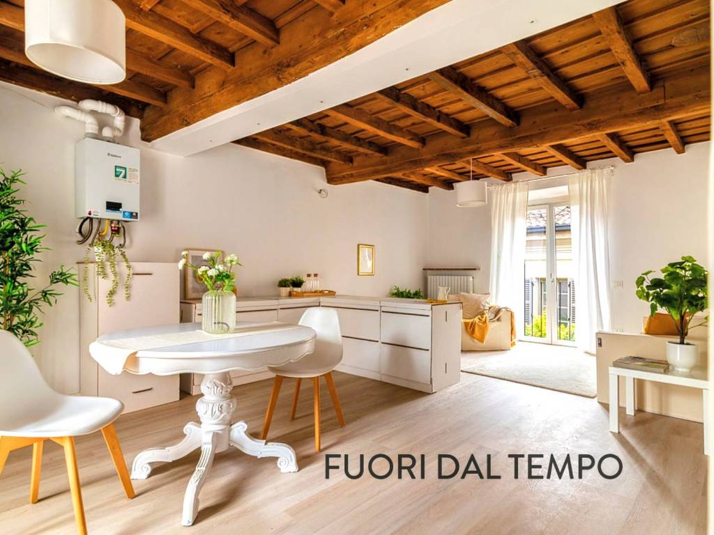 appartamento in vendita a Pavia in zona Centro Città