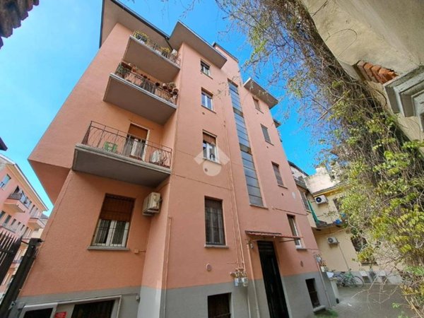 appartamento in vendita a Pavia in zona Centro Città
