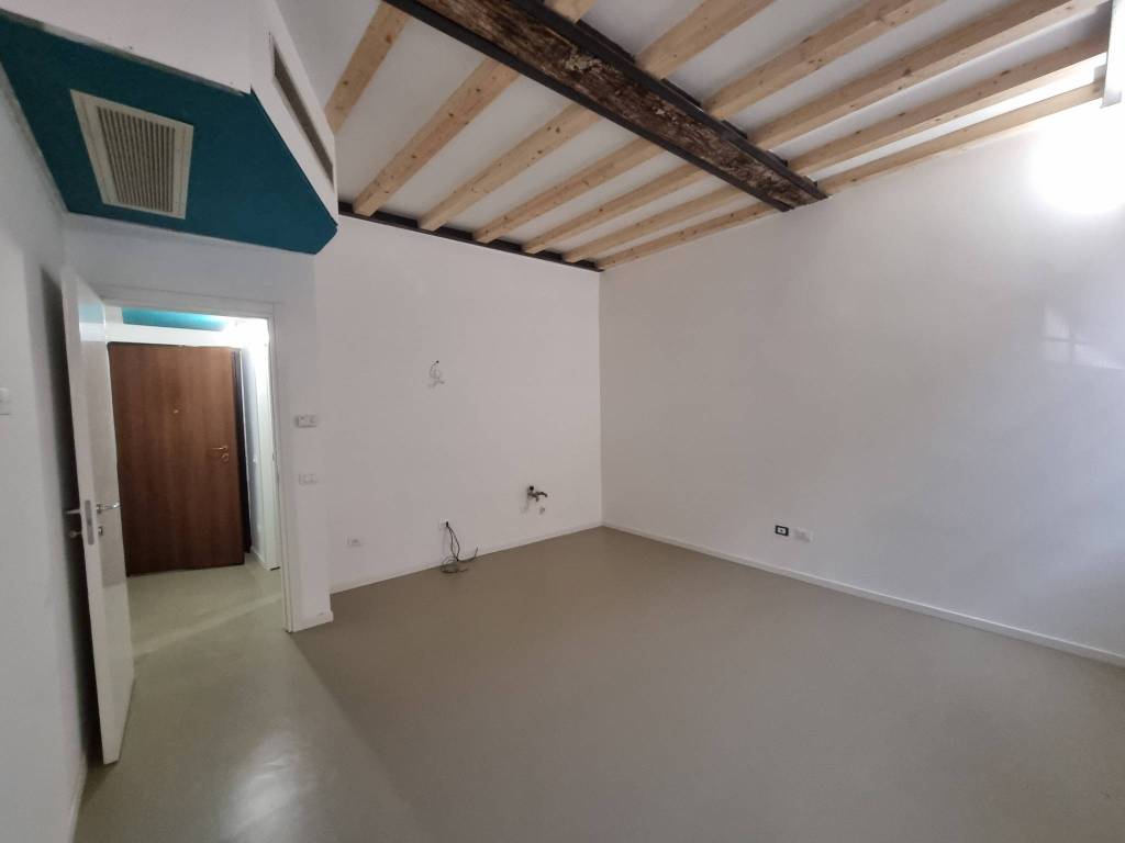 appartamento in vendita a Pavia