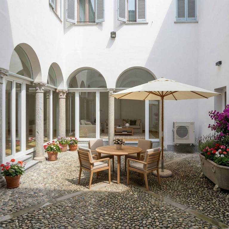 appartamento in vendita a Pavia in zona Centro Città