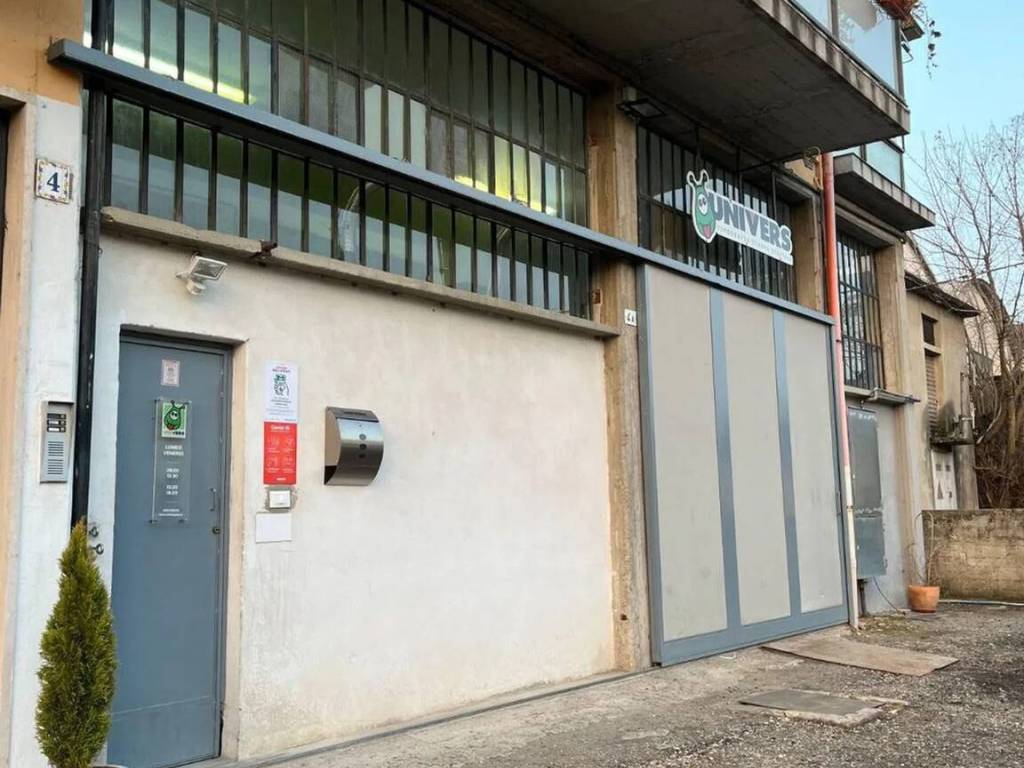 casa indipendente in vendita a Pavia in zona Città Giardino