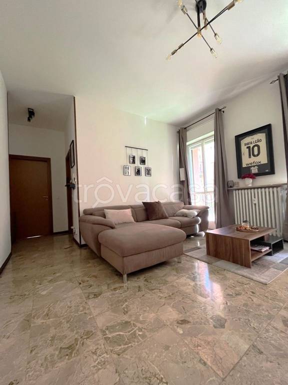 appartamento in vendita a Pavia in zona Centro Città