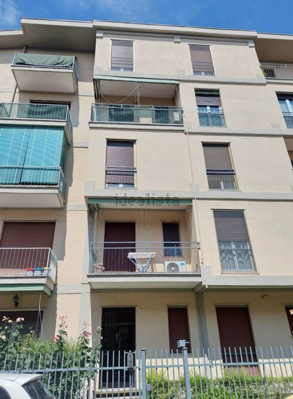 appartamento in vendita a Pavia in zona Città Giardino
