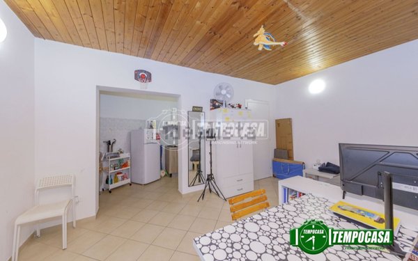 appartamento in vendita a Pavia in zona Campari
