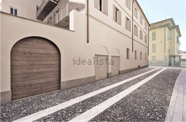 appartamento in vendita a Pavia in zona Centro Città