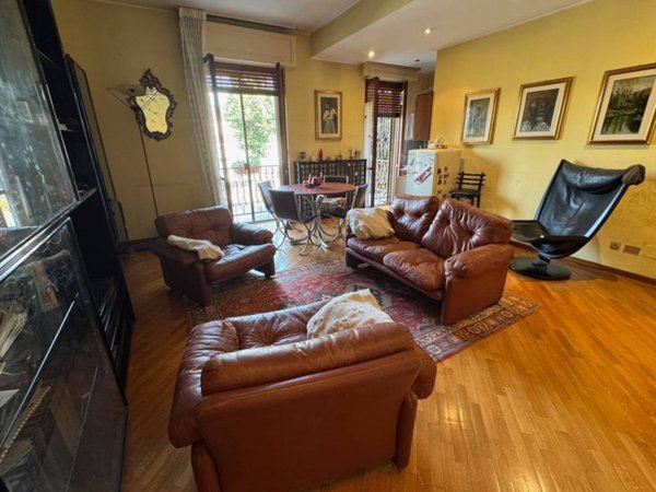 appartamento in vendita a Pavia in zona Pompieri