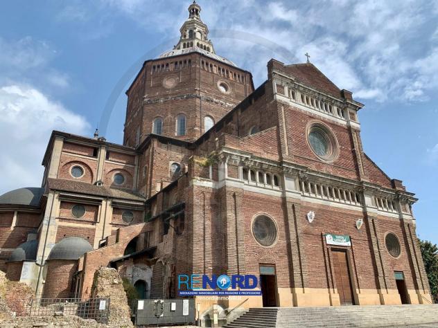 appartamento in vendita a Pavia in zona Centro Città