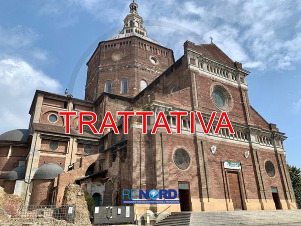 appartamento in vendita a Pavia in zona Centro Città