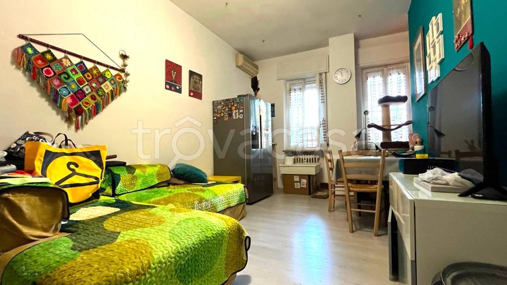 appartamento in vendita a Pavia in zona Pompieri