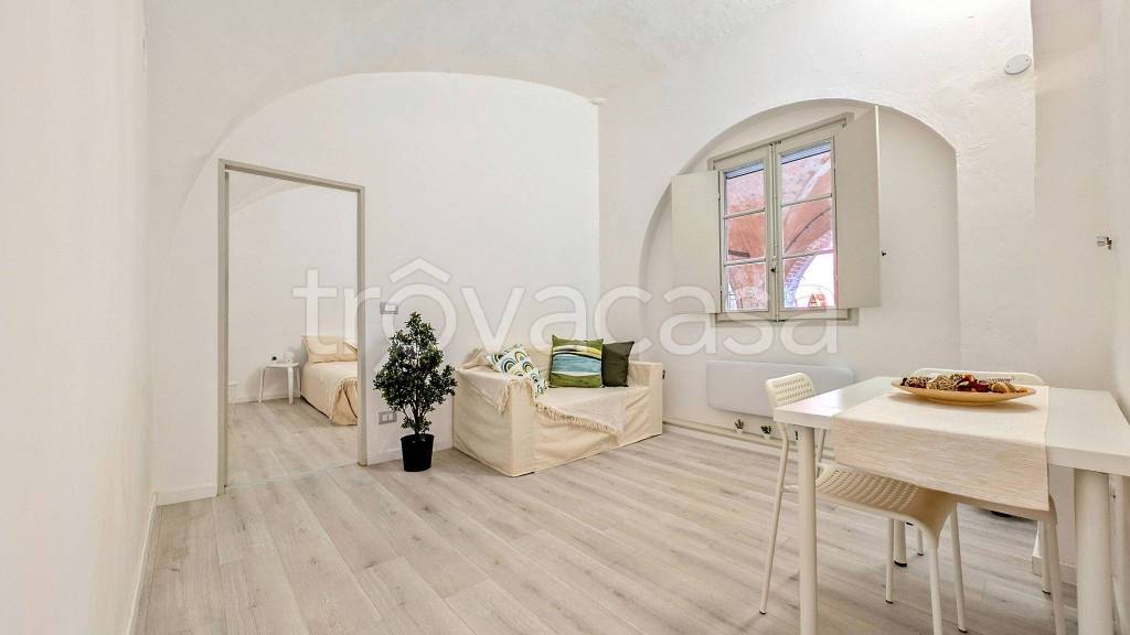 appartamento in vendita a Pavia in zona Centro Città