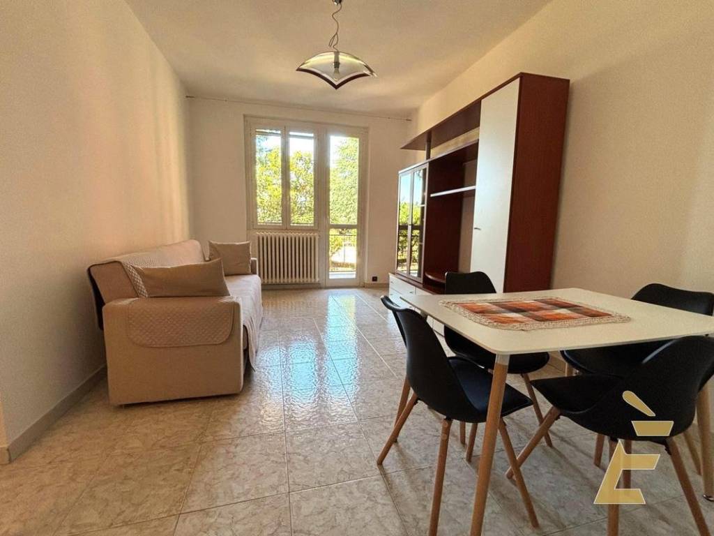 appartamento in vendita a Pavia in zona Città Giardino