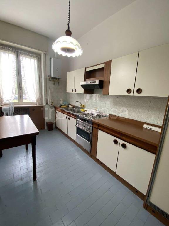 appartamento in vendita a Pavia in zona Città Giardino