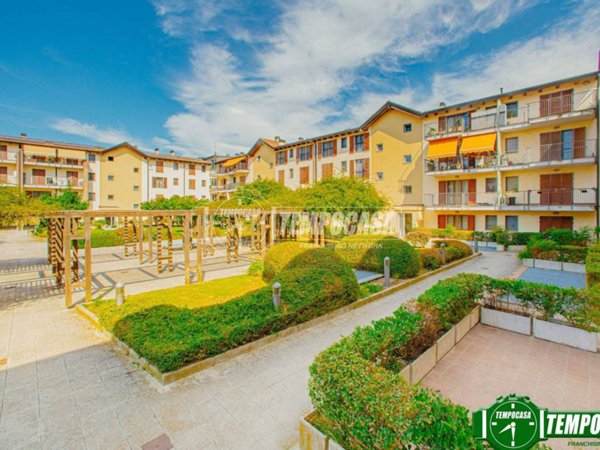 appartamento in vendita a Pavia in zona Policlinico