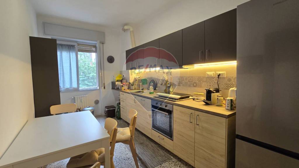 appartamento in vendita a Pavia in zona Policlinico