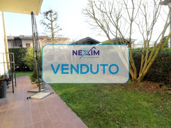 appartamento in vendita a Pavia in zona Centro Città