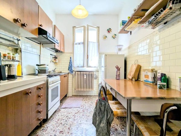 appartamento in vendita a Pavia in zona Centro Città
