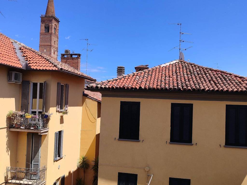 appartamento in vendita a Pavia in zona Centro Città