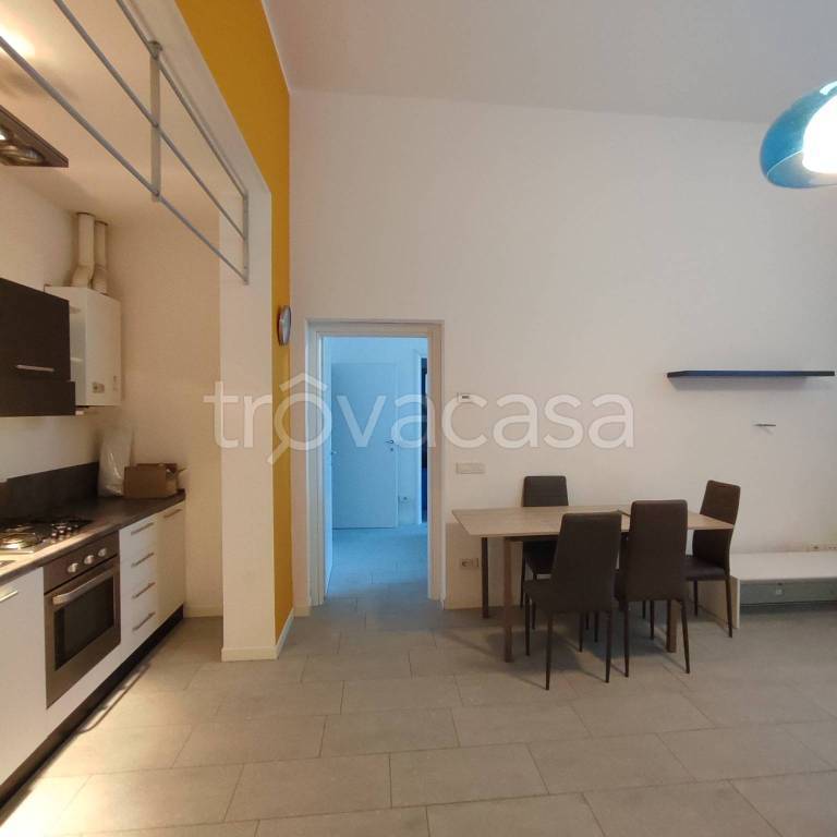 appartamento in vendita a Pavia in zona Centro Città