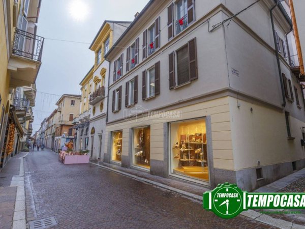 appartamento in vendita a Pavia in zona Centro Città