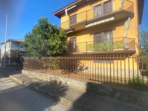 appartamento in vendita a Pavia in zona Mirabello