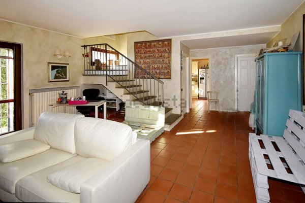 casa indipendente in vendita a Pavia in zona Fossarmato