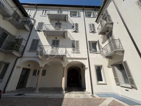 appartamento in vendita a Pavia in zona Centro Città