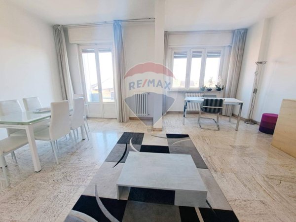 appartamento in vendita a Pavia in zona Centro Città