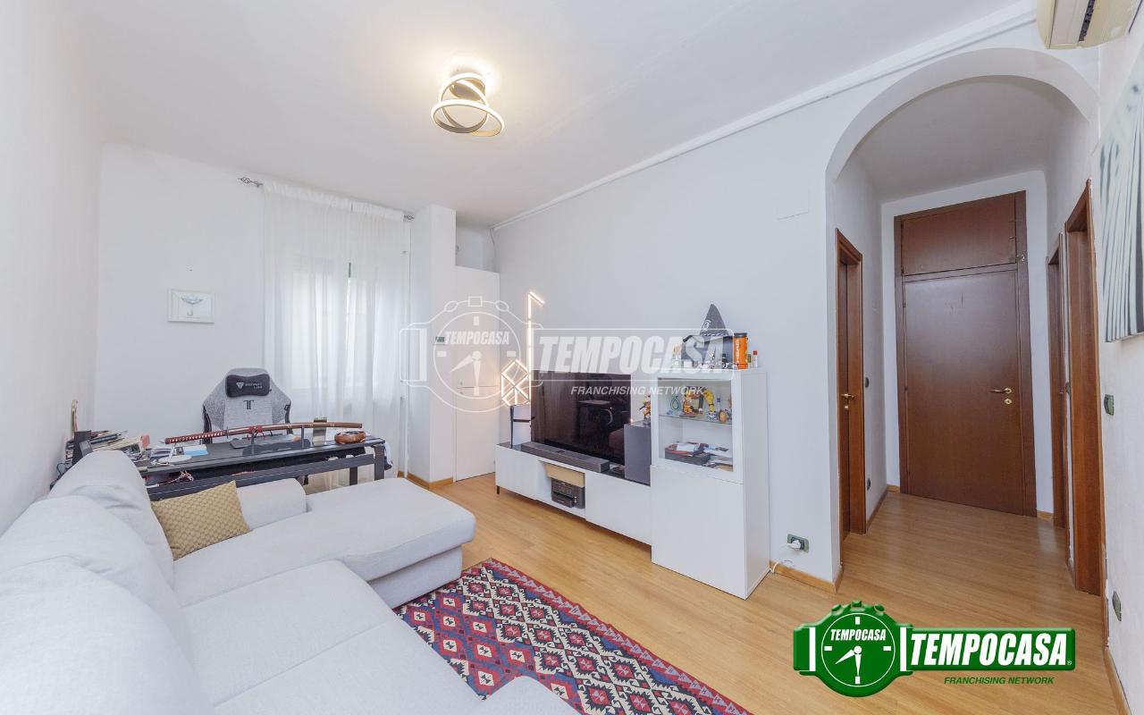 appartamento in vendita a Pavia in zona Borgo Ticino