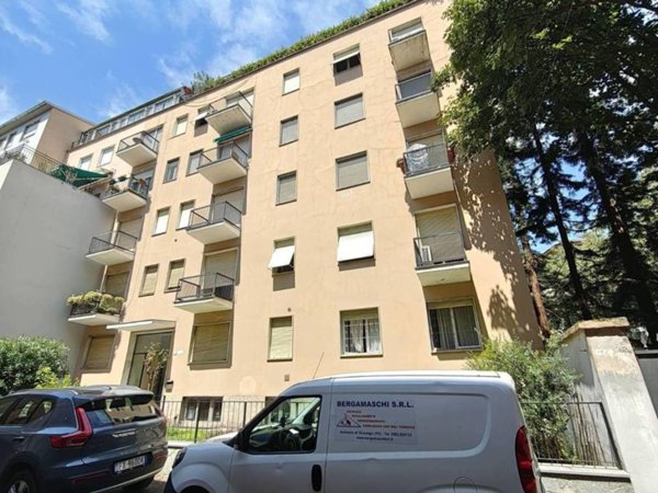 appartamento in vendita a Pavia in zona Centro Città