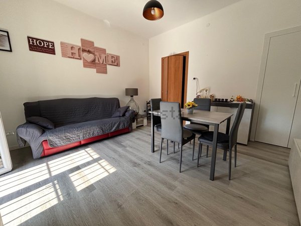 appartamento in vendita a Pavia in zona Città Giardino