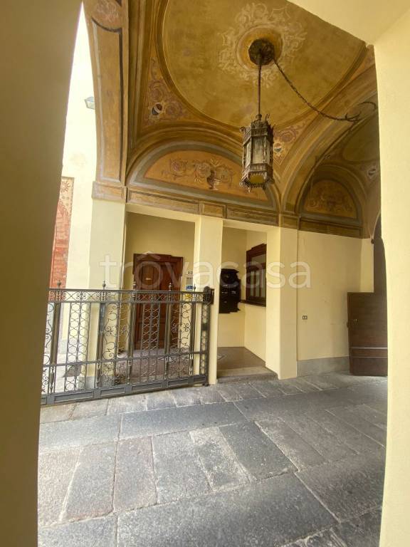 appartamento in vendita a Pavia in zona Centro Città