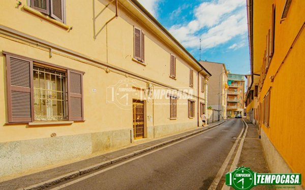 appartamento in vendita a Pavia in zona Stazione