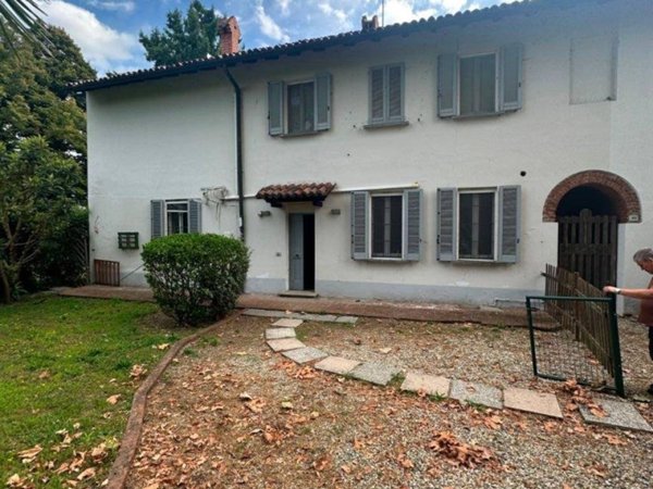 casa indipendente in vendita a Pavia in zona Ca' Della Terra