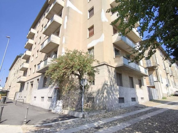 appartamento in vendita a Pavia in zona Centro Città