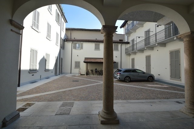 appartamento in vendita a Pavia in zona Centro Città