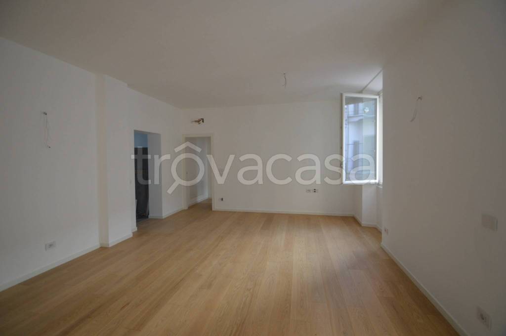 appartamento in vendita a Pavia in zona Centro Città
